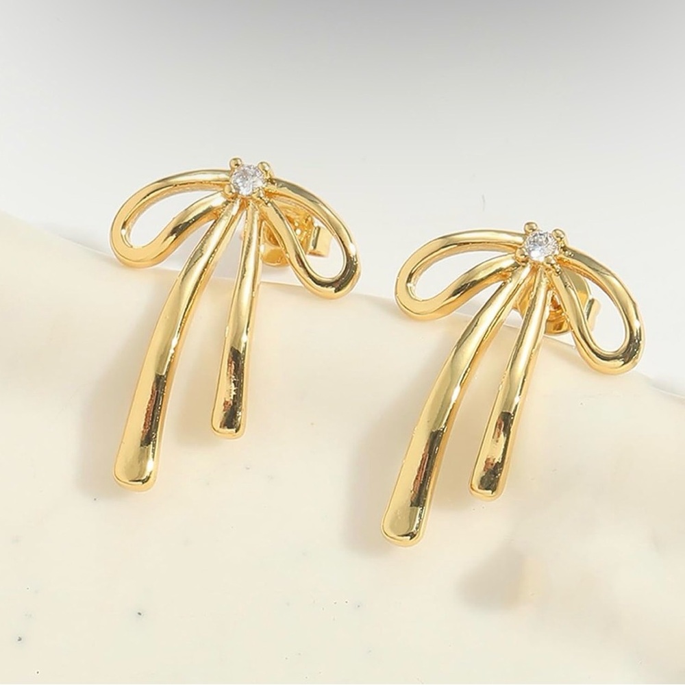 Elegant Gold Bow Earrings